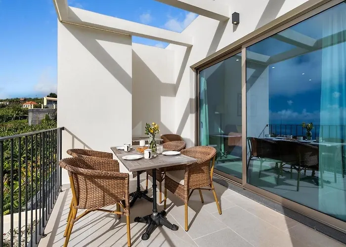 Casa Da Boa Vista * Canhas